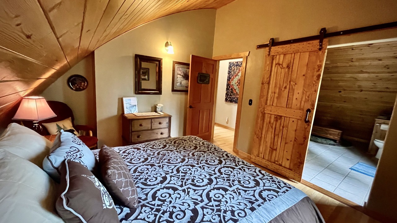 Photo of Bedroom in Columbia Falls