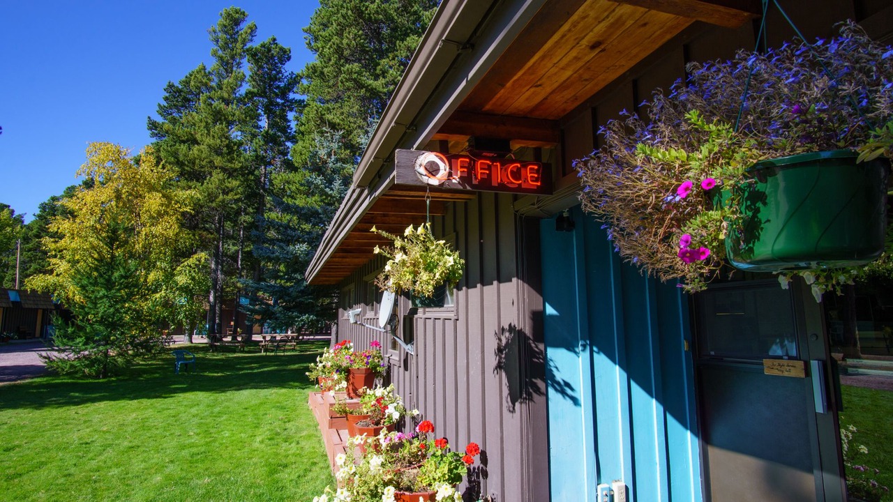 Photo of Outdoor in East Glacier Park Village