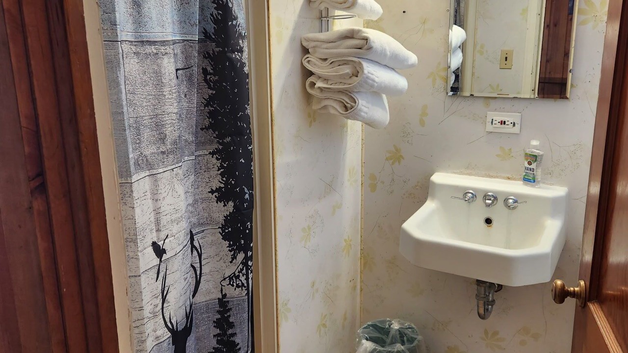 Photo of Bathroom in Bynum