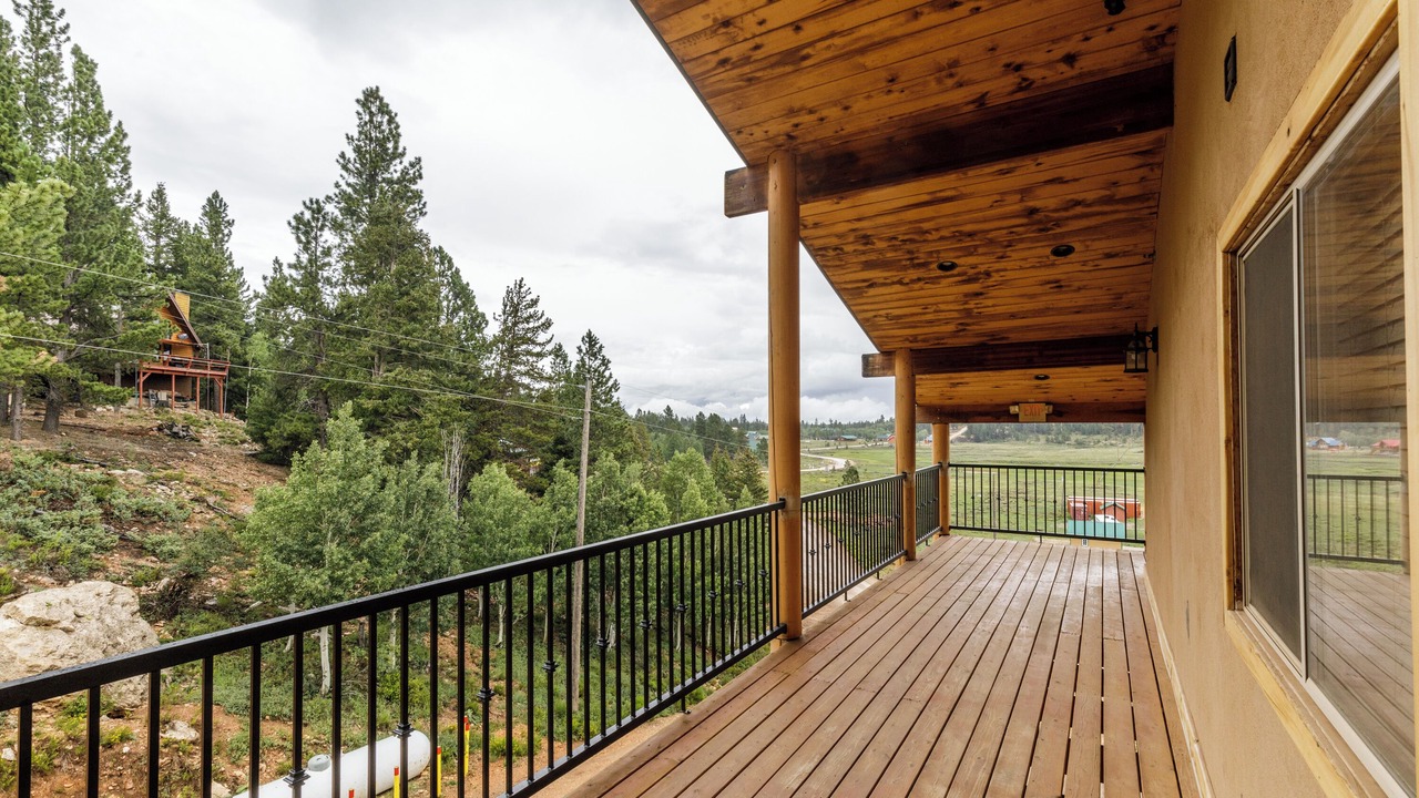 Photo of Outdoor in Meadow View Heights
