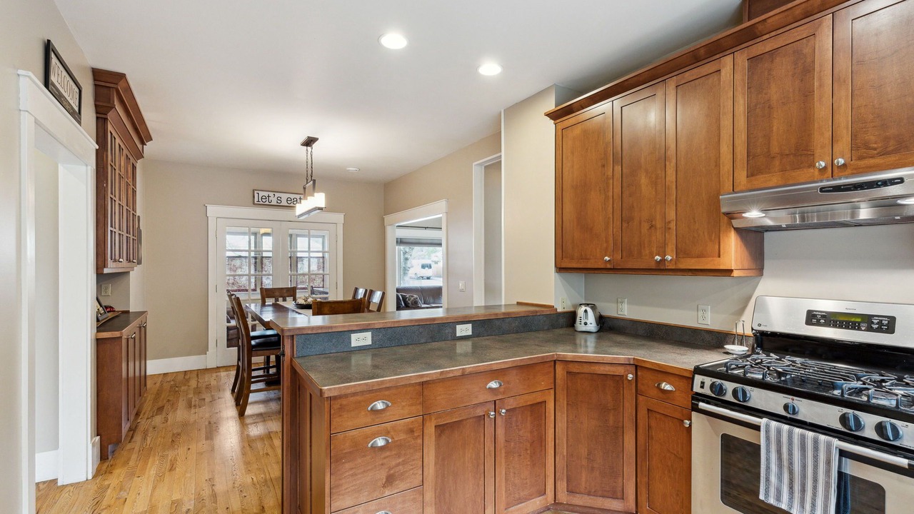 Photo of Kitchen in Lower Rattlesnake