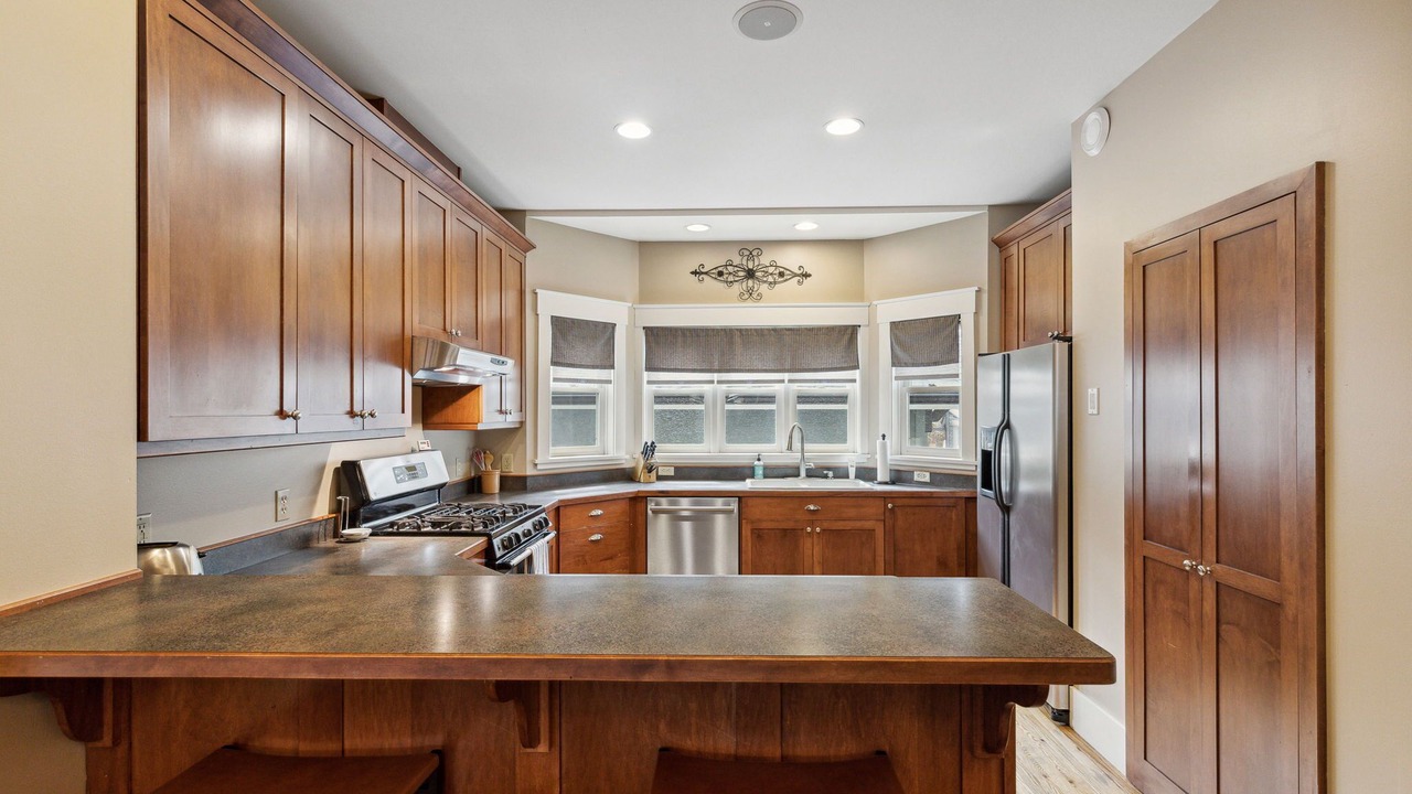 Photo of Kitchen in Lower Rattlesnake