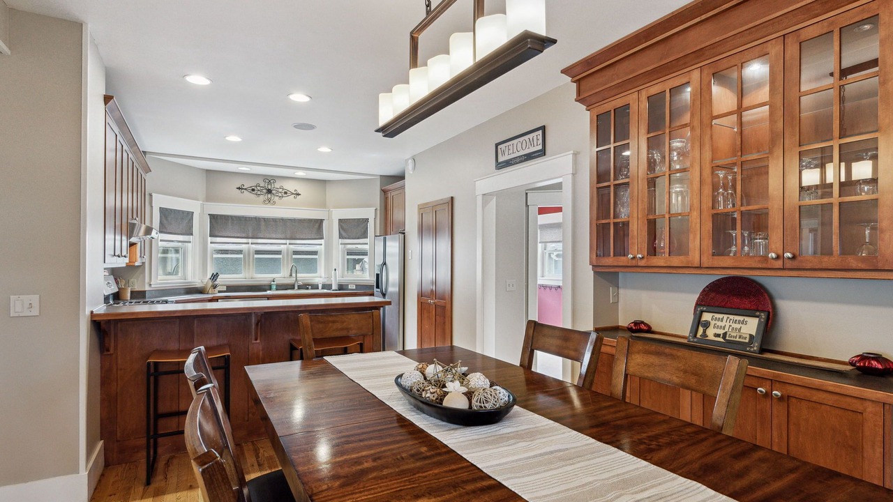 Photo of Kitchen in Lower Rattlesnake