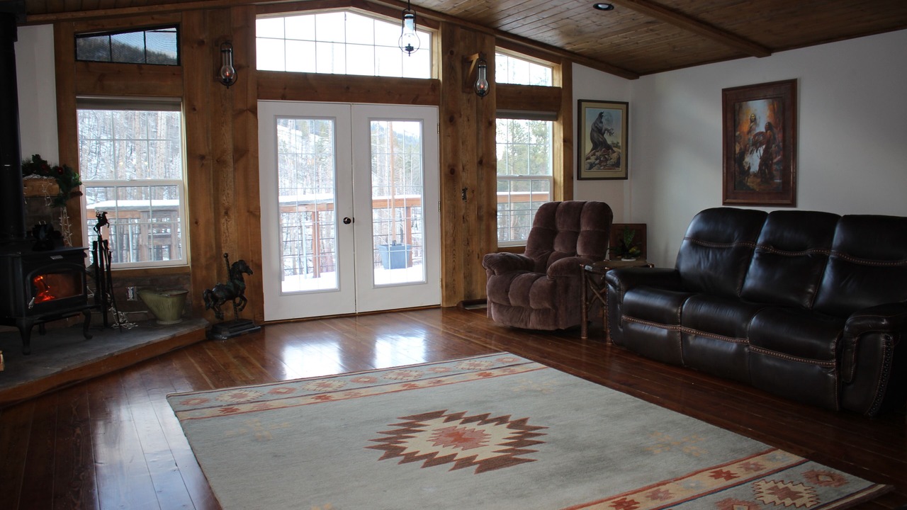 Photo of Livingroom in Grantsdale