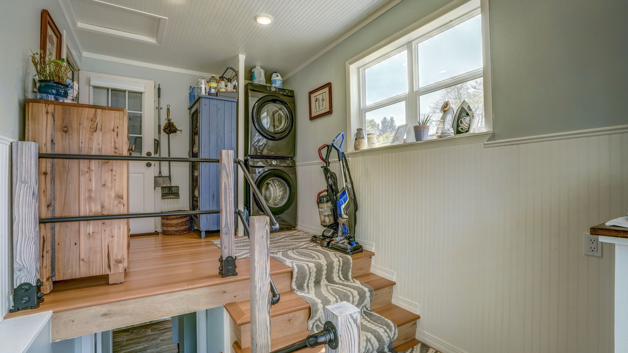 Photo of Others in Franklin to the Fort