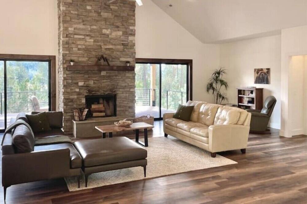 Photo of Livingroom in Donnelly