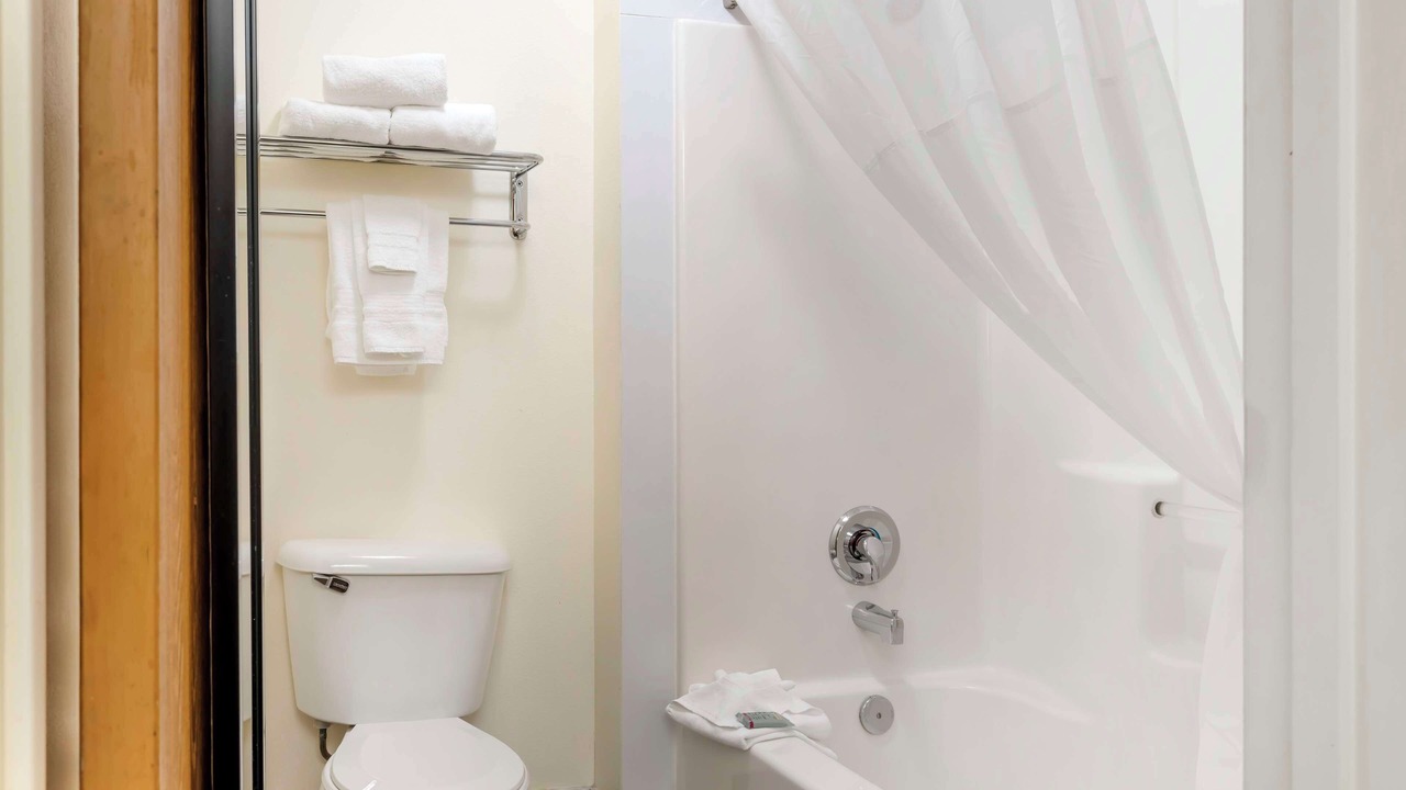 Photo of Bathroom in Laurel