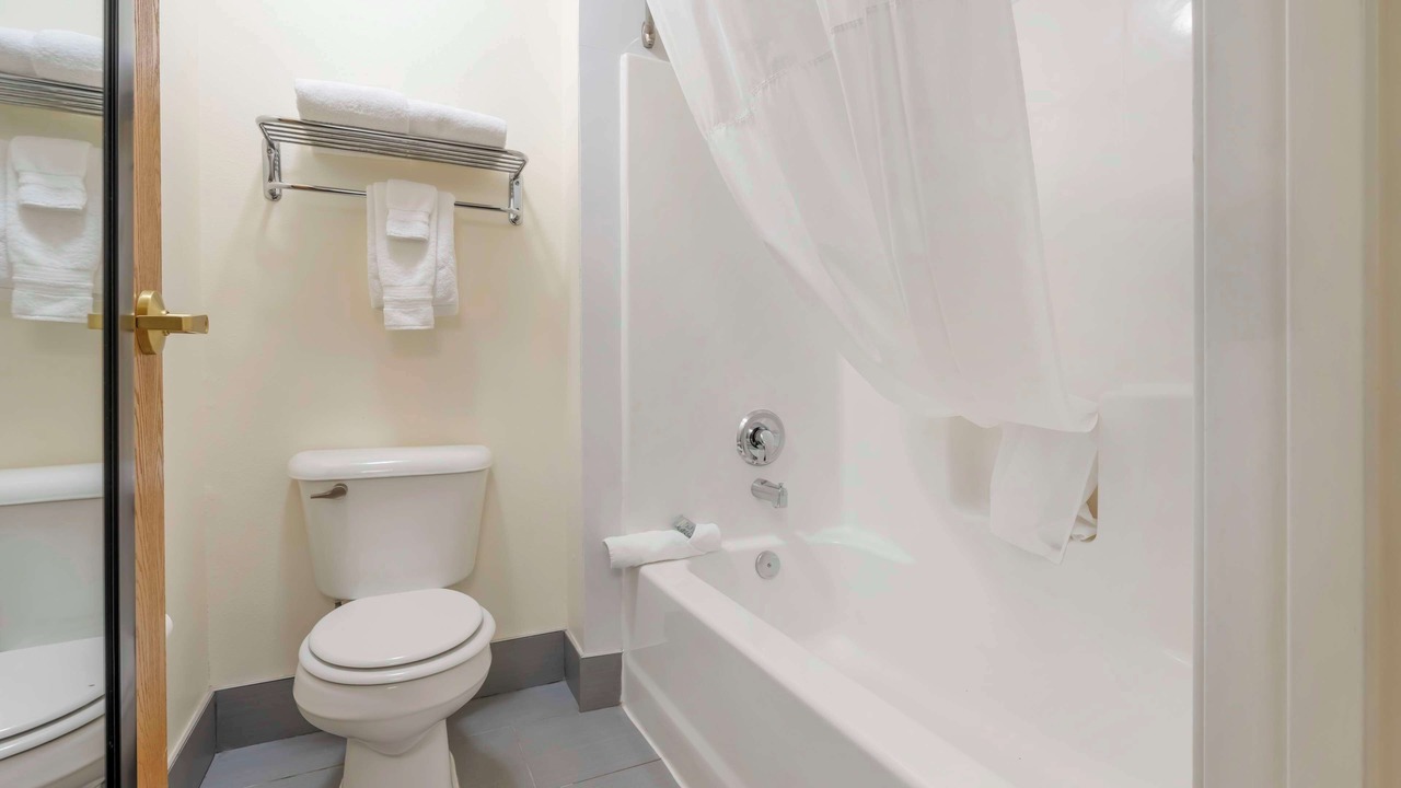 Photo of Bathroom in Laurel