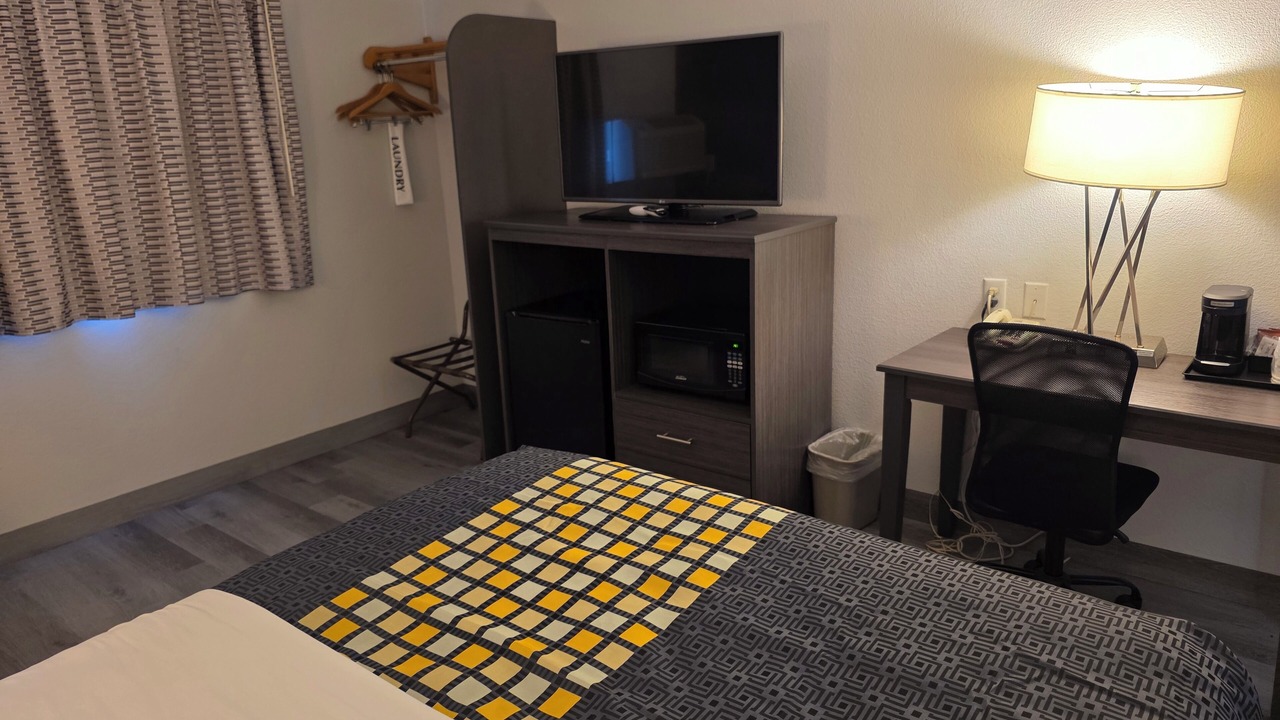 Photo of Livingroom in Southgate Triangle