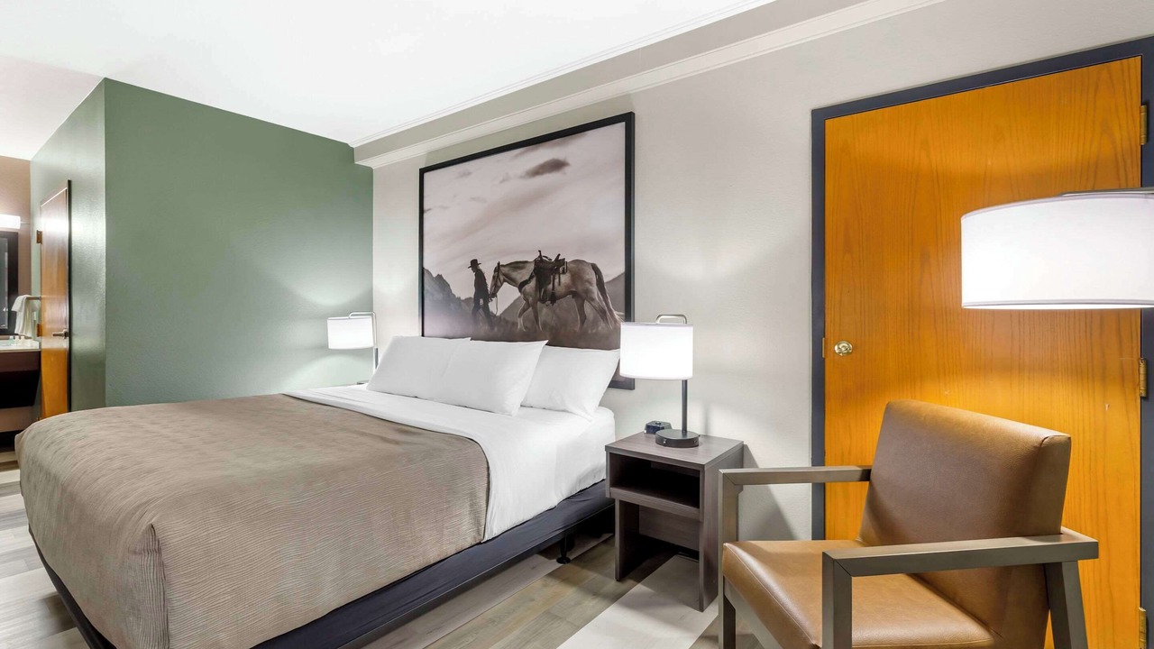 Photo of Bedroom in Hamilton