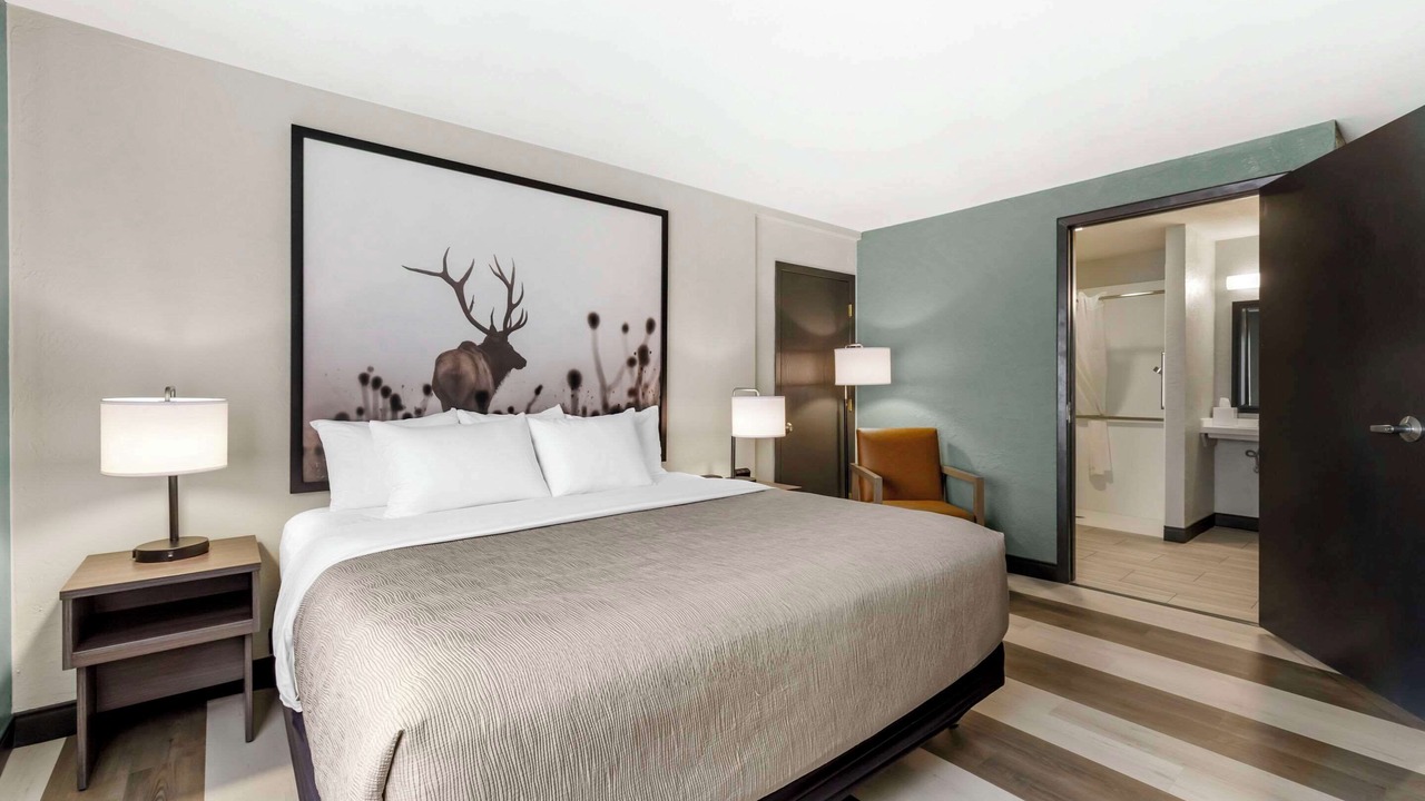 Photo of Bedroom in Dillon