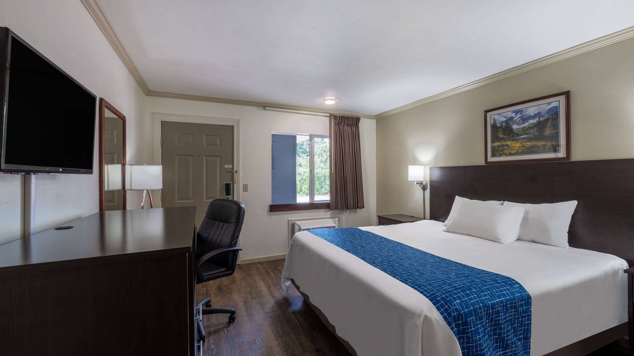 Photo of Bedroom in Livingston