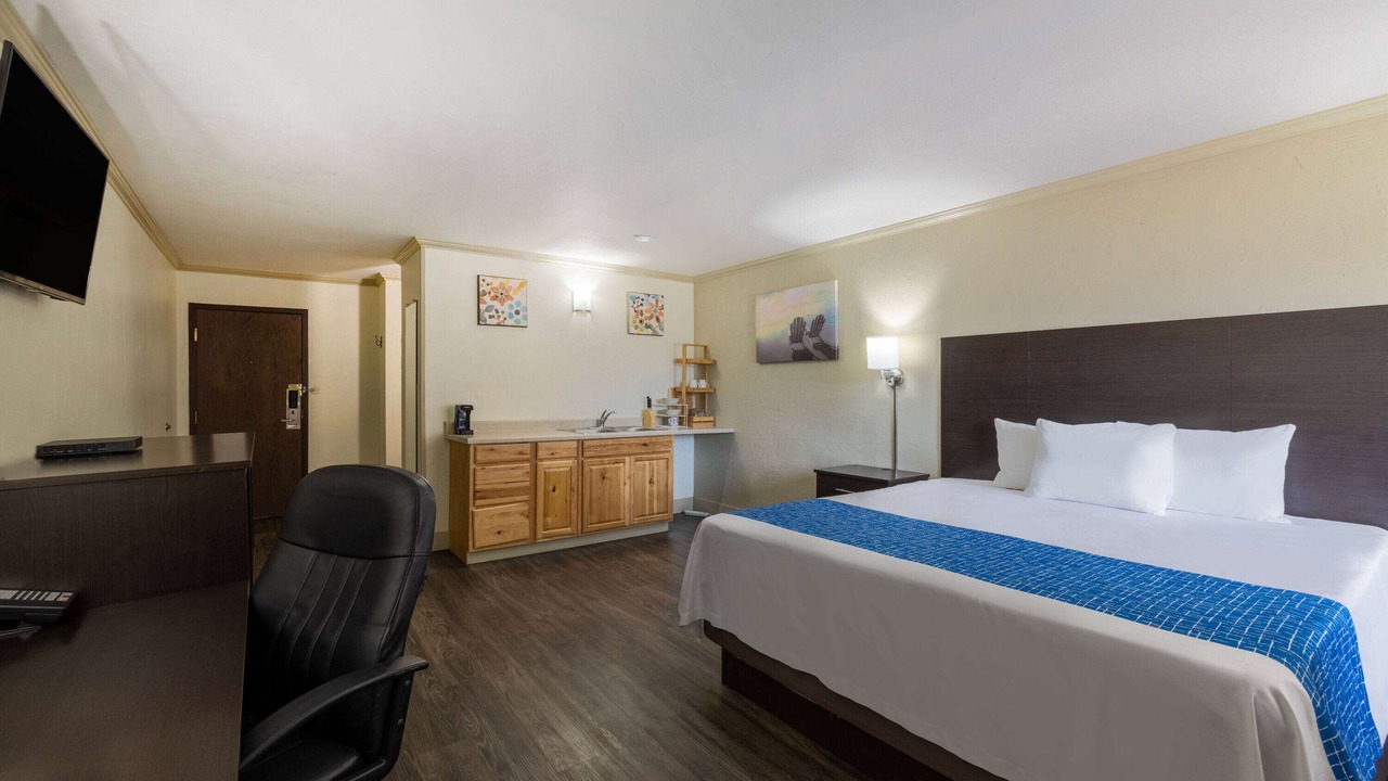 Photo of Bedroom in Livingston