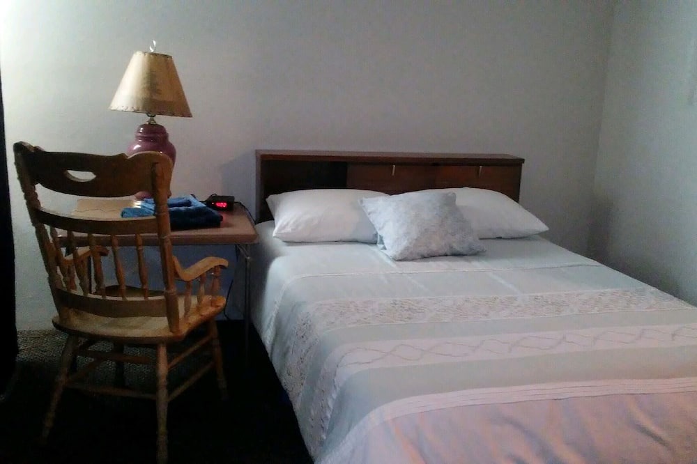 Photo of Bedroom in Plentywood
