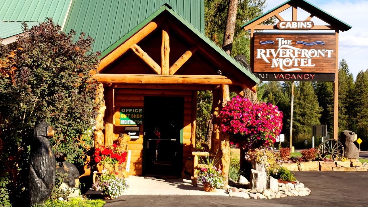 Photo of Buildings in Thompson Falls