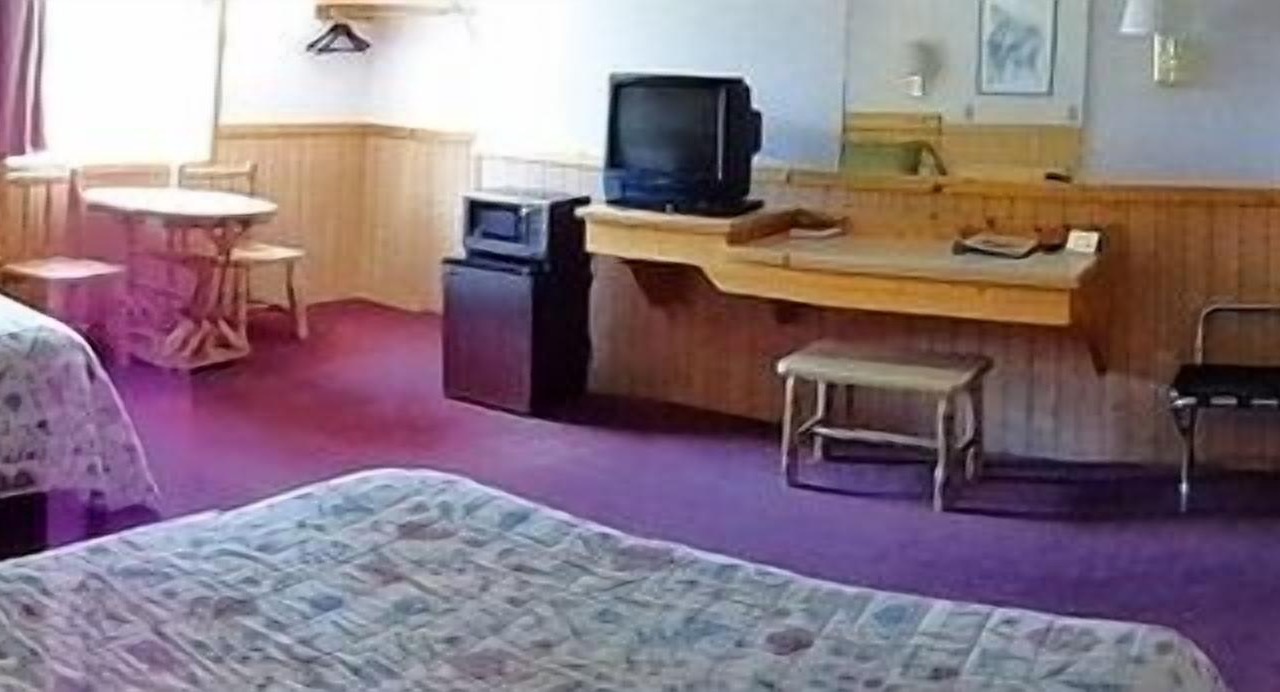 Photo of Bedroom in Cooke City-Silver Gate