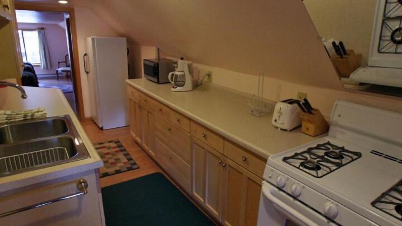 Photo of Kitchen in Cooke City-Silver Gate