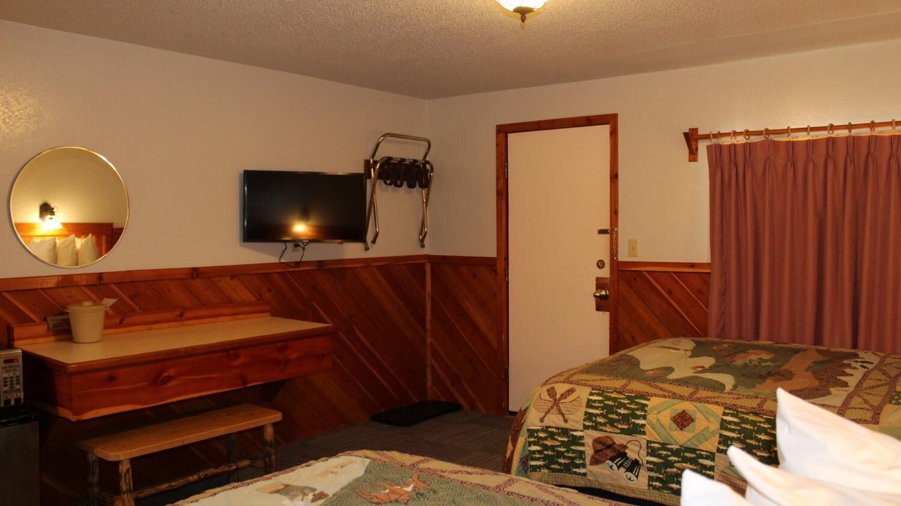 Photo of Bedroom in Cooke City-Silver Gate