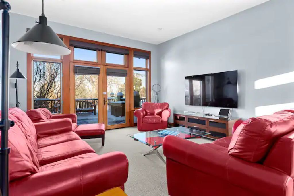 Photo of Livingroom in Farviews - Pattee Canyon