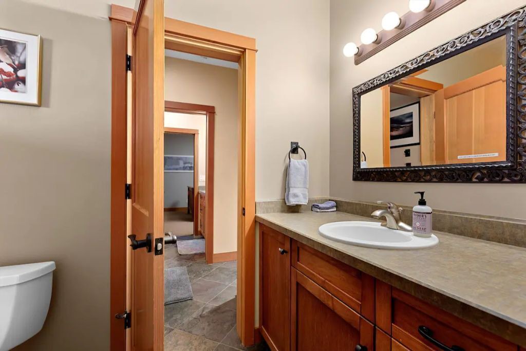 Photo of Bathroom in Farviews - Pattee Canyon