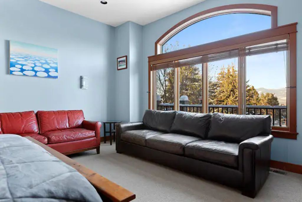Photo of Livingroom in Farviews - Pattee Canyon