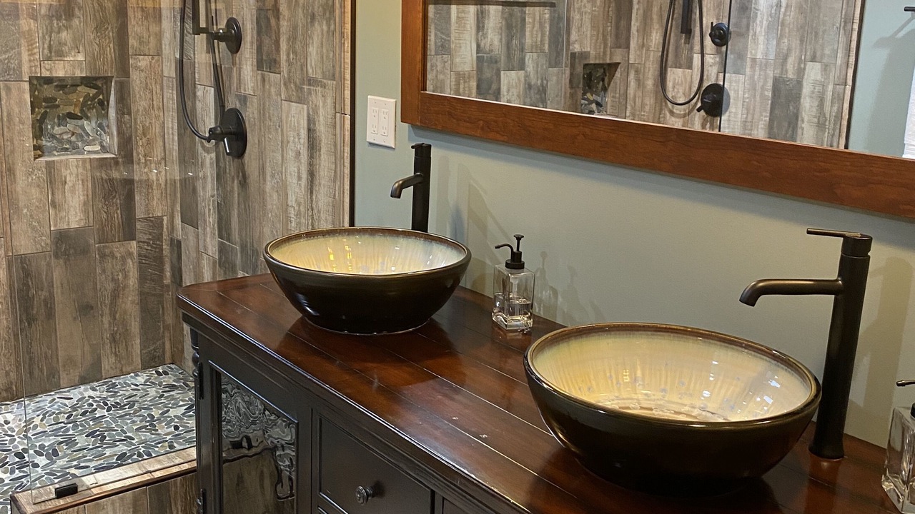 Photo of Bathroom in Gardiner