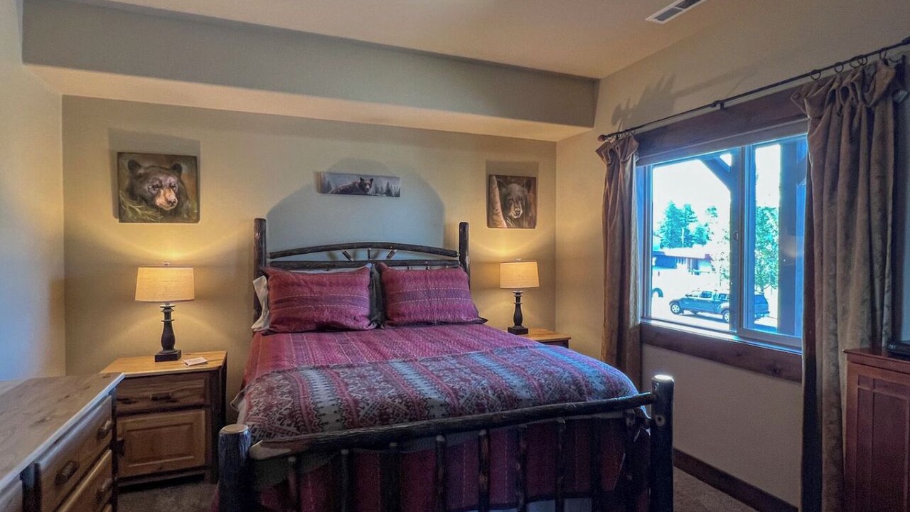 Photo of Bedroom in Bigfork