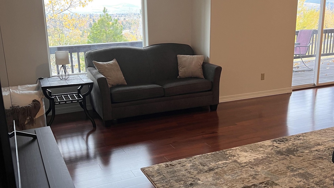 Photo of Livingroom in Farviews - Pattee Canyon