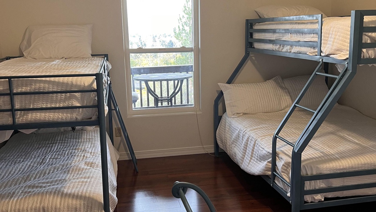 Photo of Bedroom in Farviews - Pattee Canyon