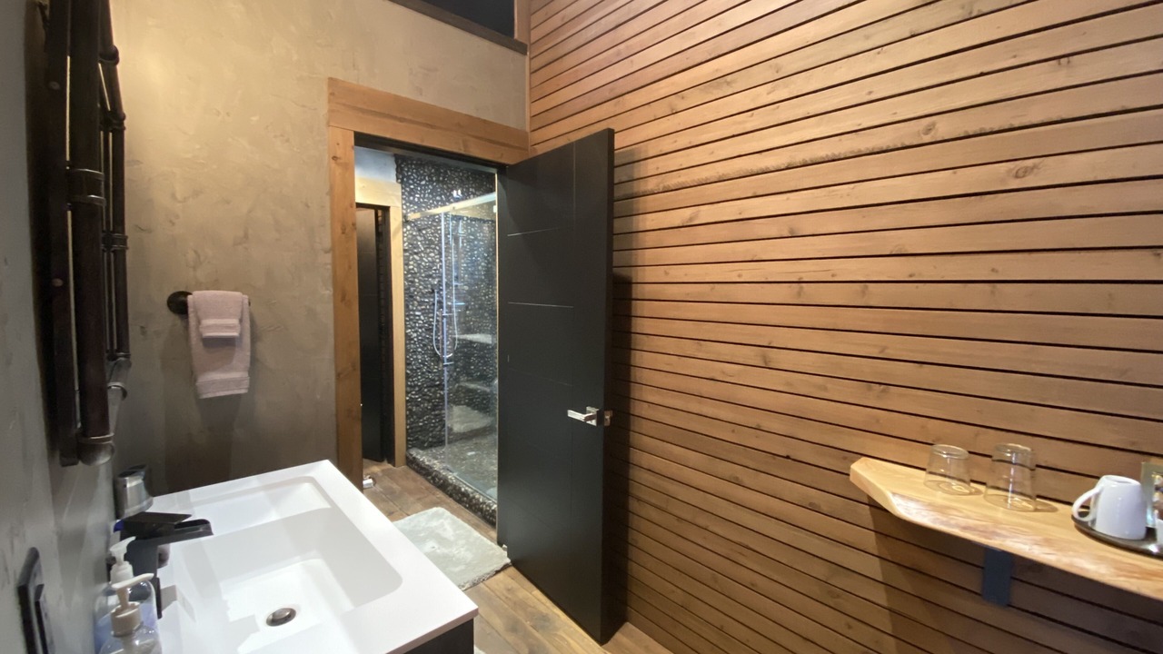 Photo of Bathroom in Grantsdale