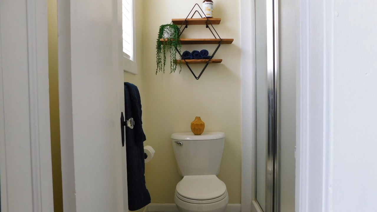 Photo of Bathroom in Lewistown