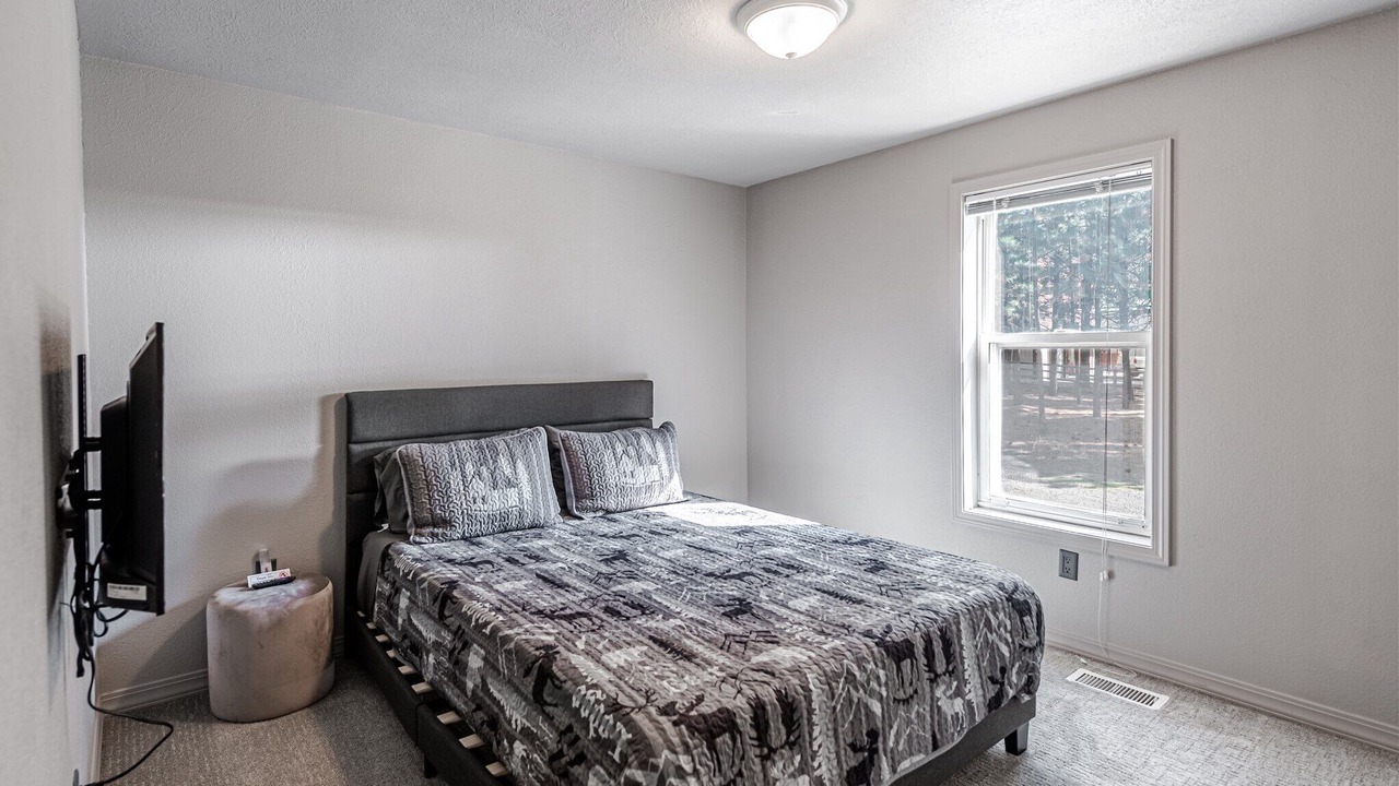 Photo of Bedroom in Riverbend