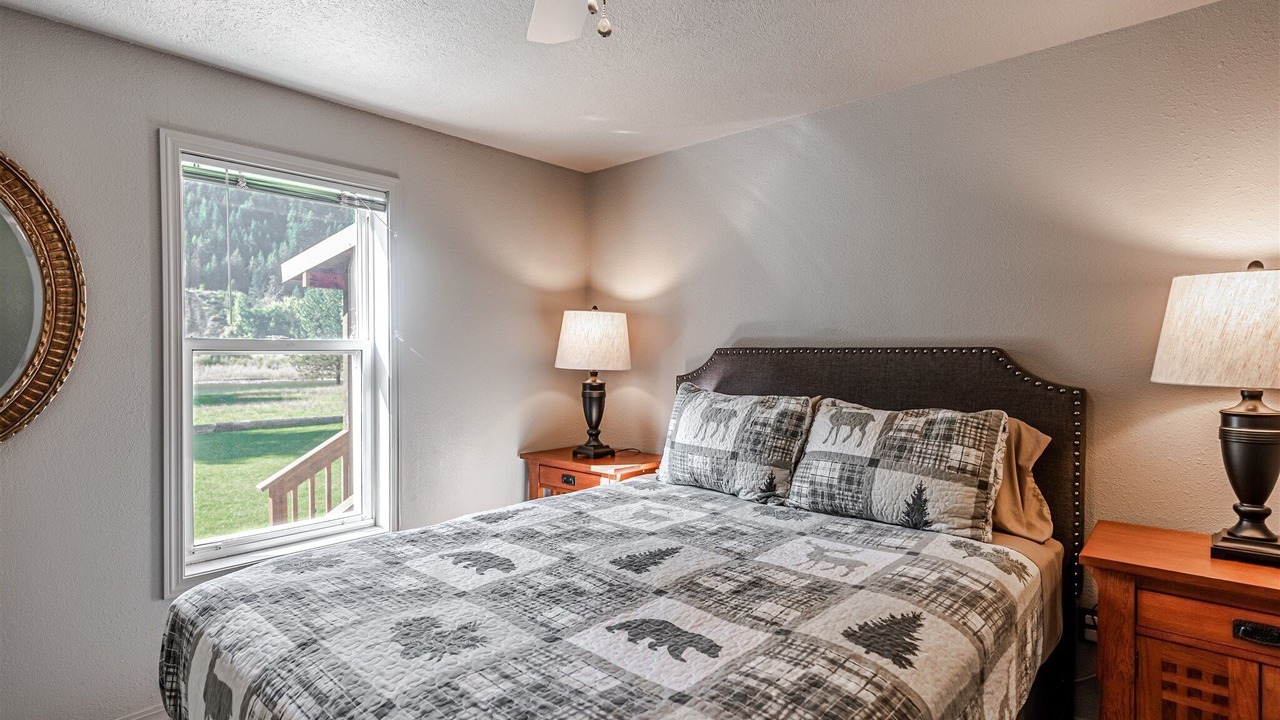 Photo of Bedroom in Riverbend