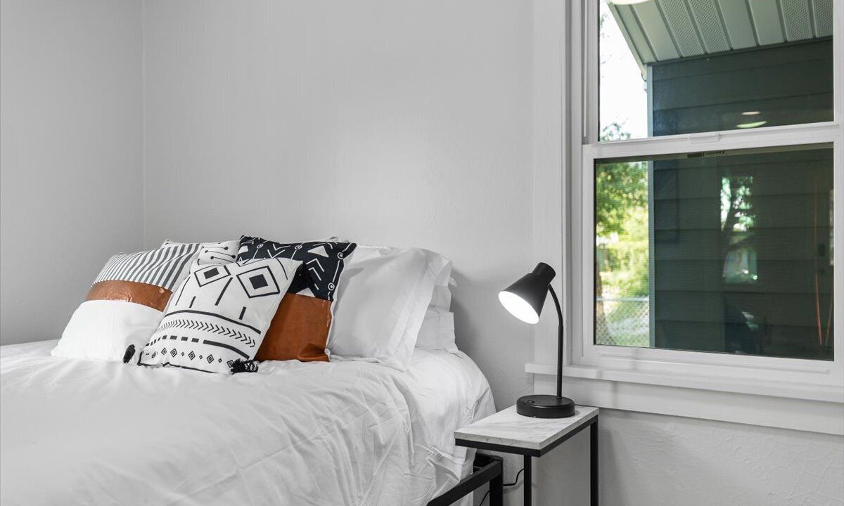 Photo of Bedroom in Central - Terry