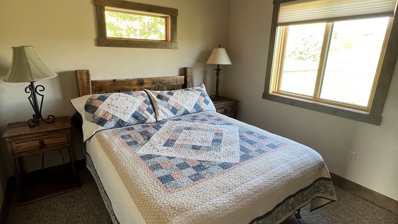 Photo of Bedroom in Virginia City Ranches