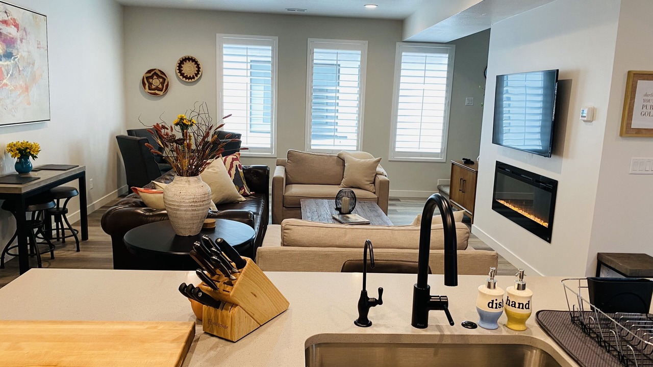 Photo of Livingroom in South Salt Lake