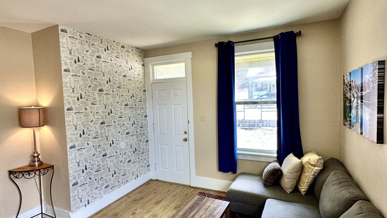Photo of Livingroom in Bonner
