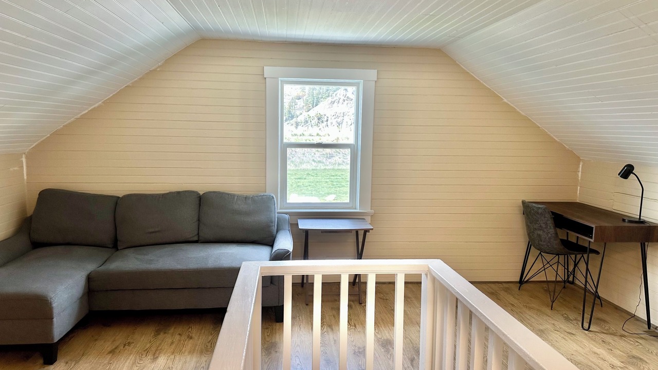 Photo of Livingroom in Bonner