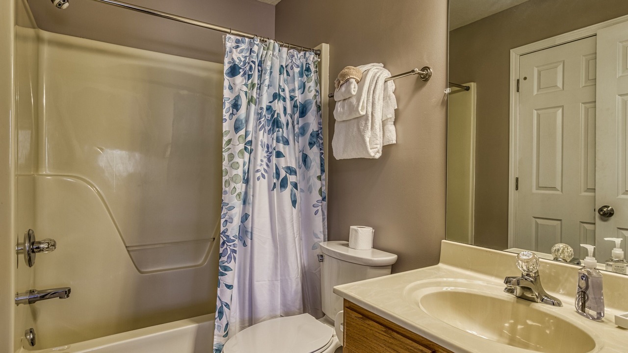 Photo of Bathroom in Pigeon Forge
