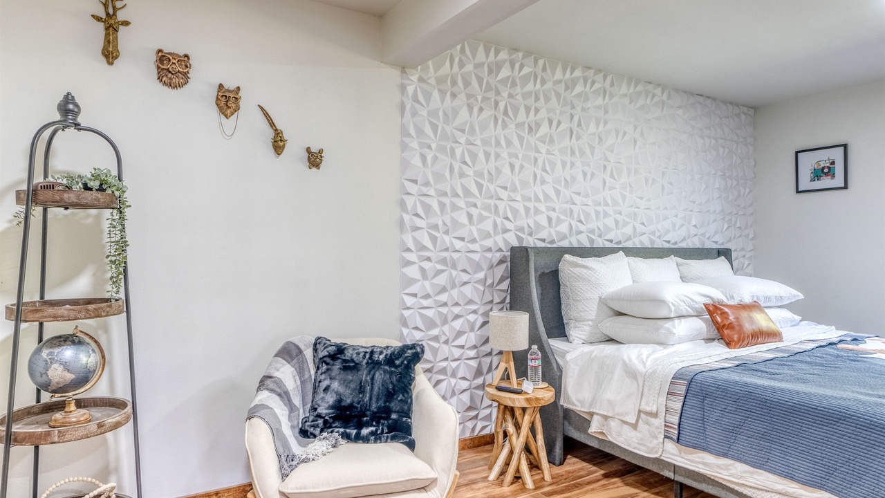 Photo of Bedroom in Lakeside