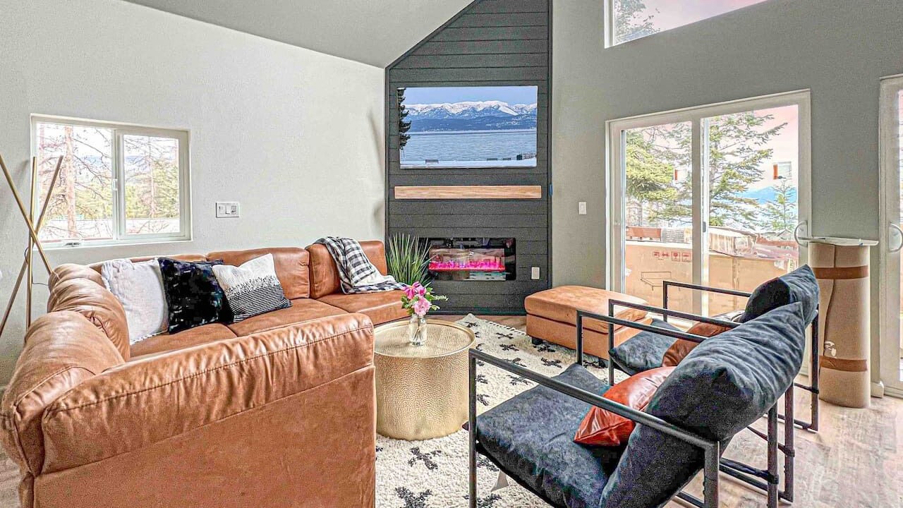 Photo of Bedroom in Lakeside