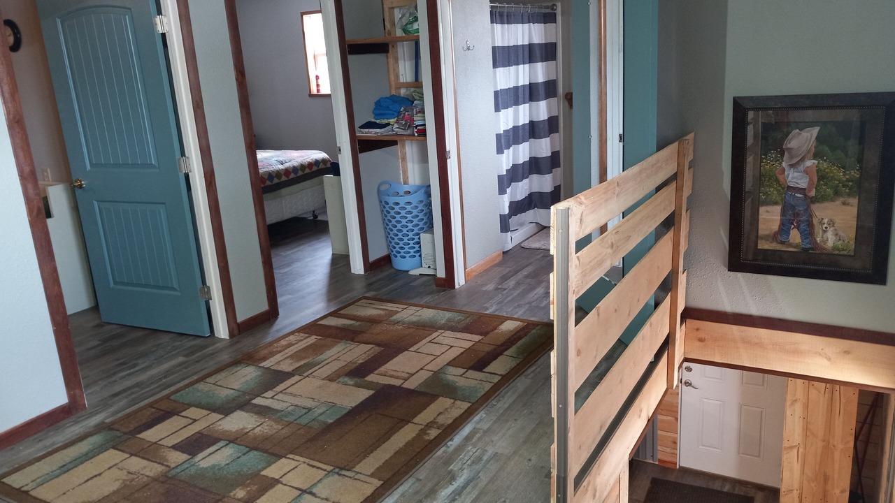 Photo of Bedroom in Roundup