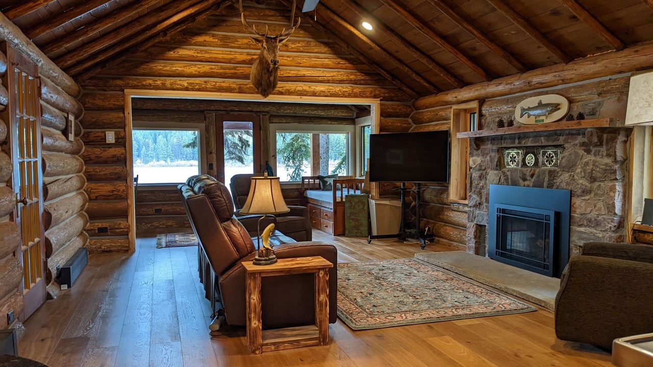 Photo of Livingroom in Seeley Lake