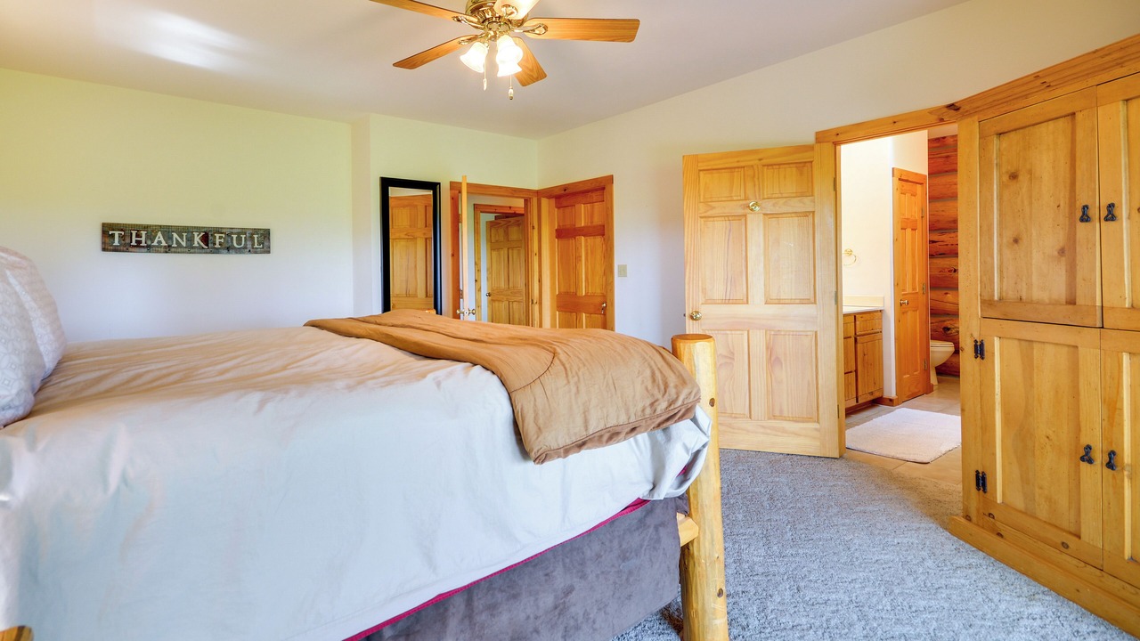 Photo of Bedroom in Roberts