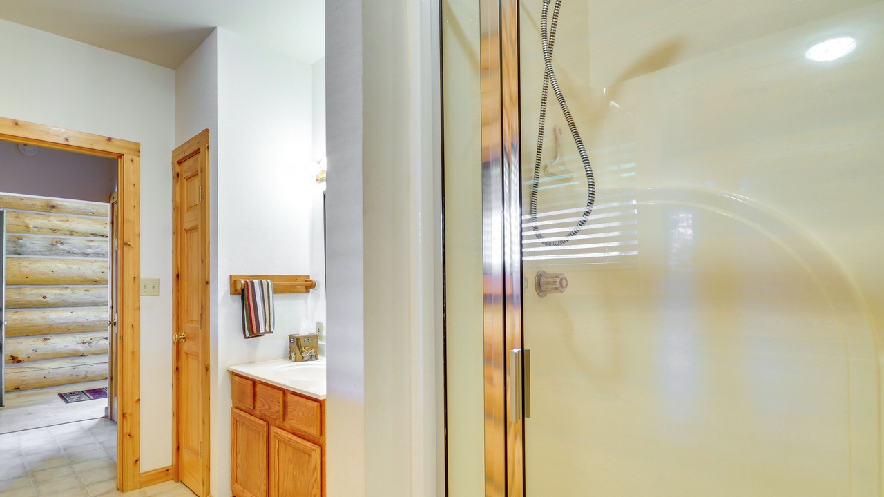 Photo of Bathroom in Roberts
