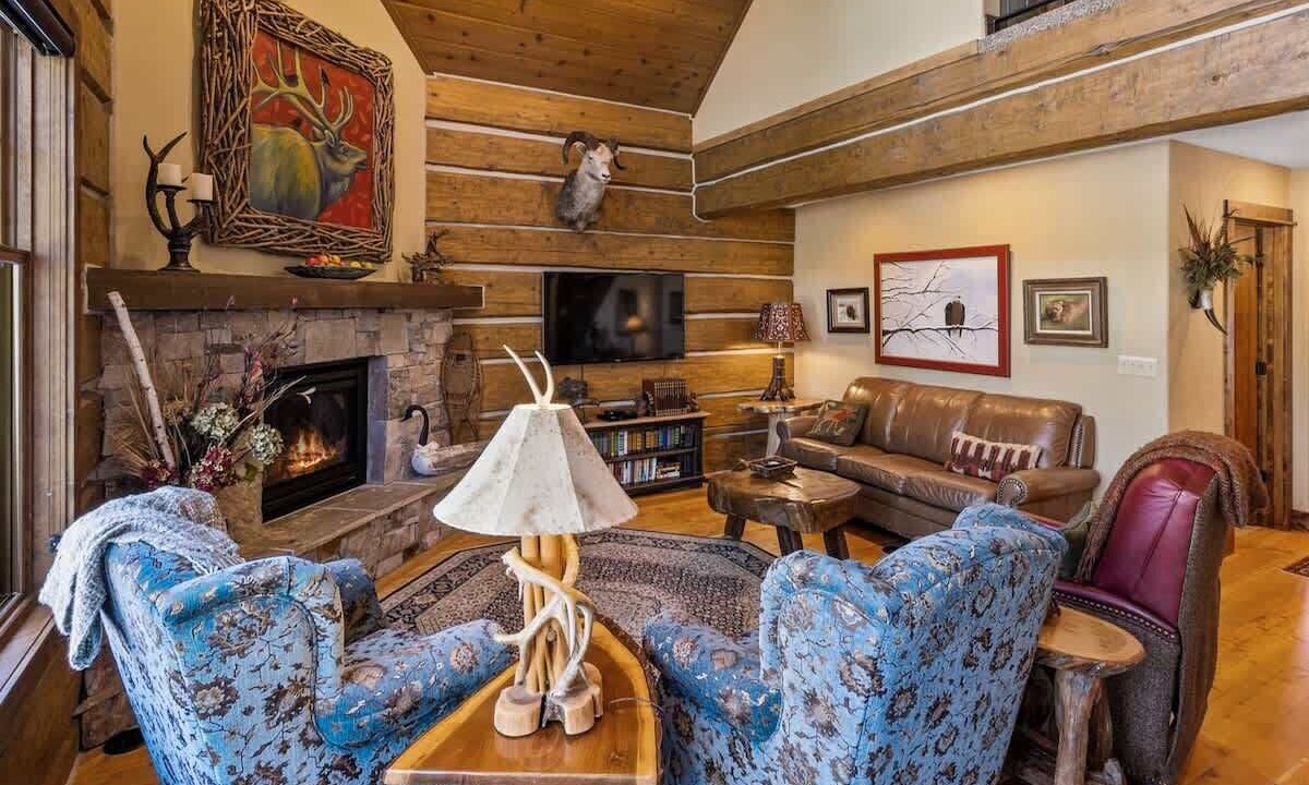 Photo of Livingroom in Powder Ridge