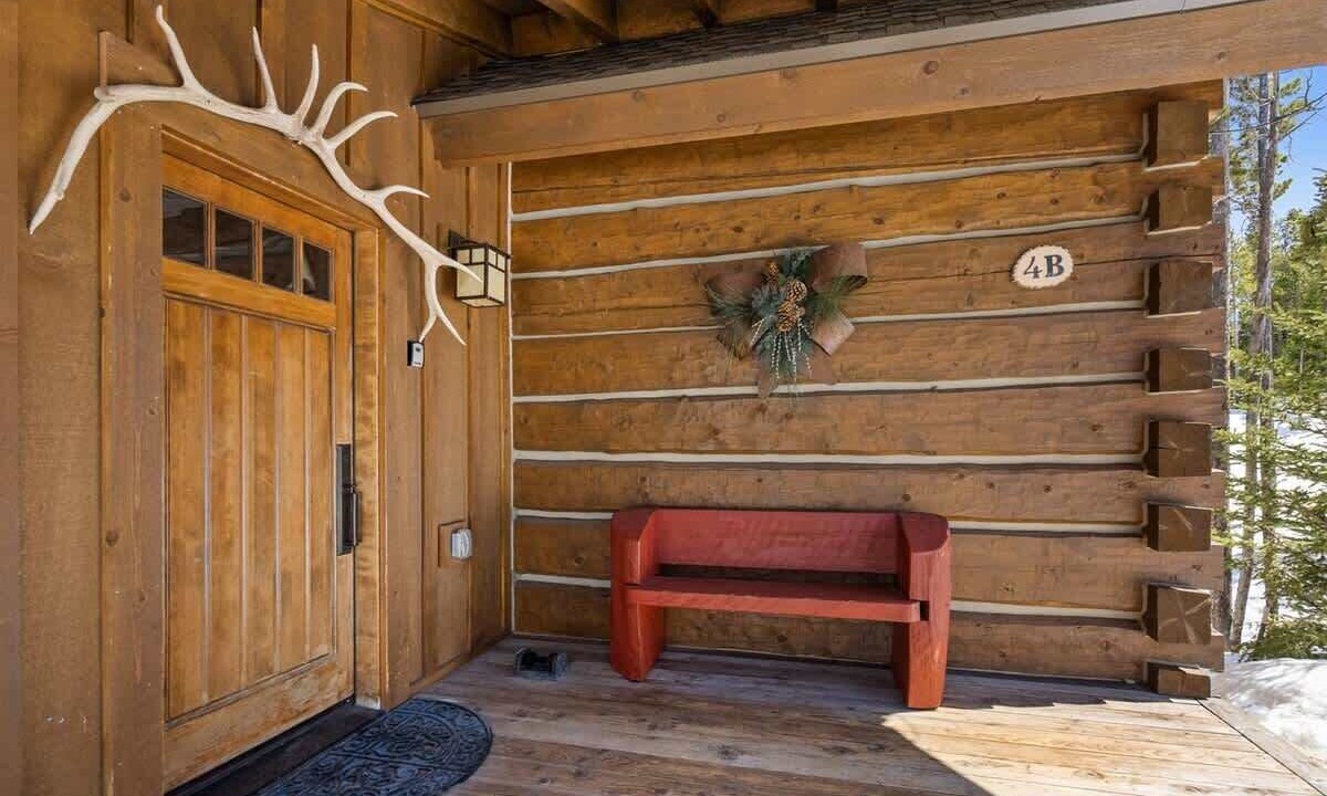 Photo of Outdoor in Powder Ridge
