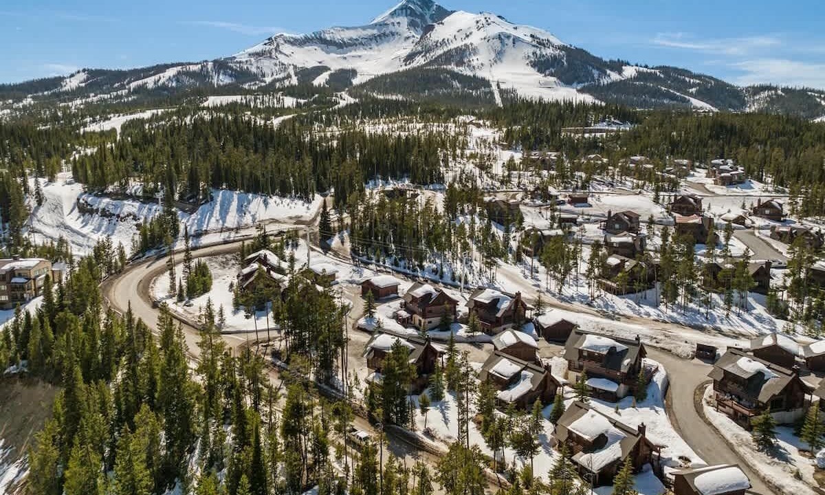 Photo of Outdoor in Powder Ridge