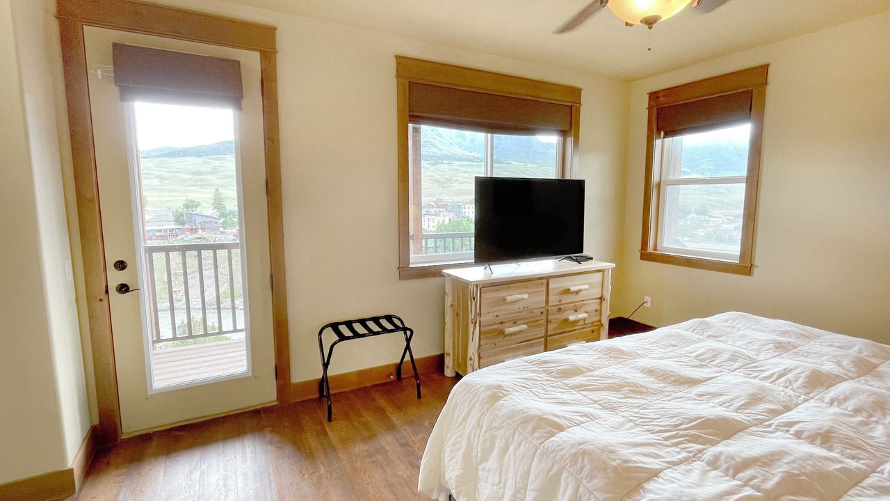 Photo of Bedroom in Gardiner