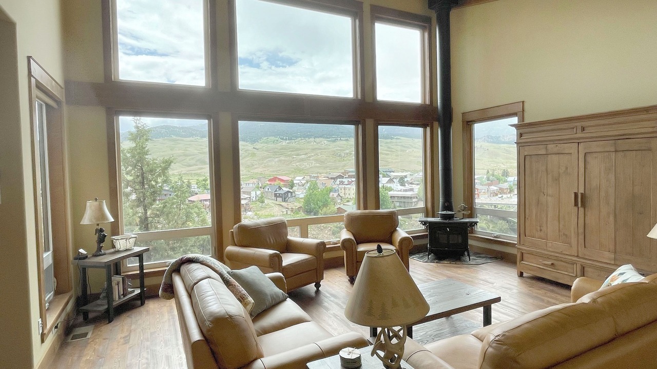 Photo of Livingroom in Gardiner